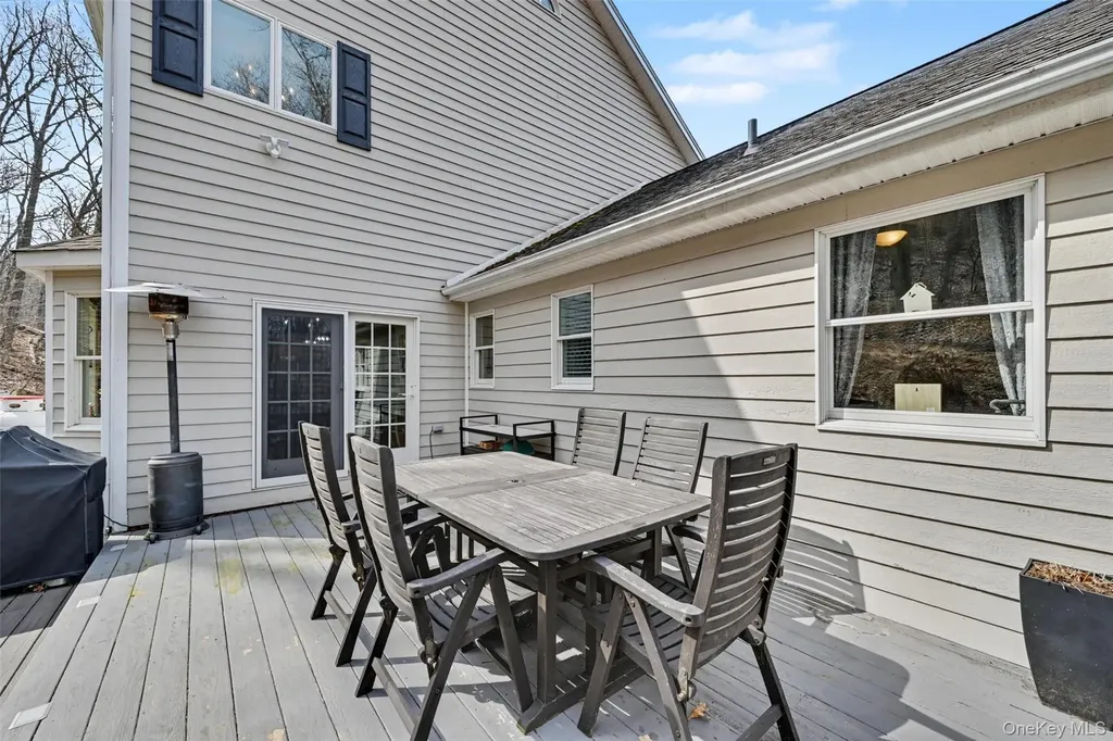3 Nova Drive Cornwall NY 12518