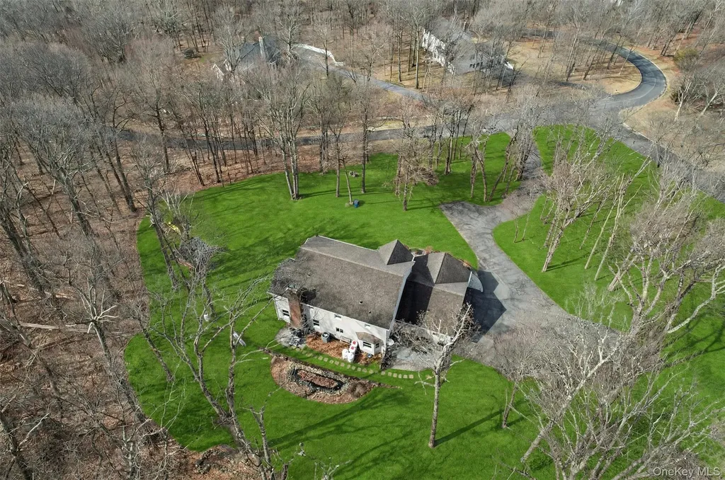3 Nova Drive Cornwall NY 12518
