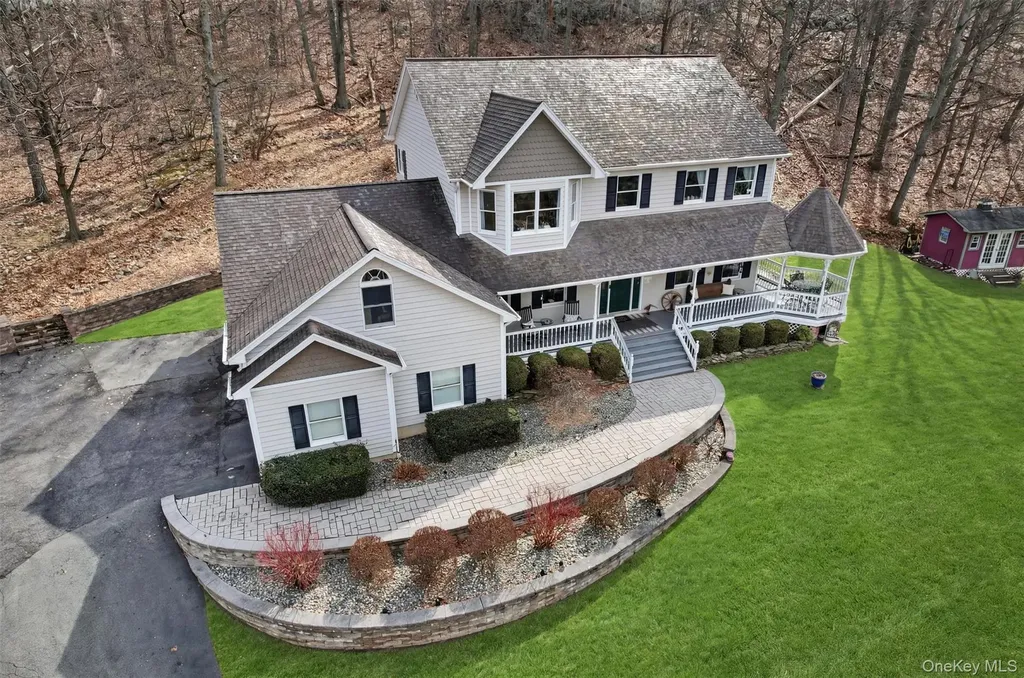 3 Nova Drive Cornwall NY 12518