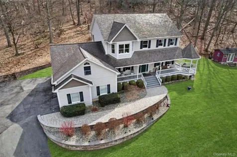3 Nova Drive Cornwall NY 12518