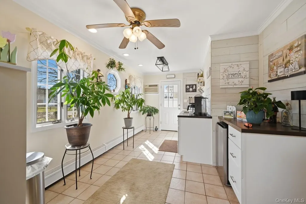 628 Peter Paul Drive West Islip NY 11795