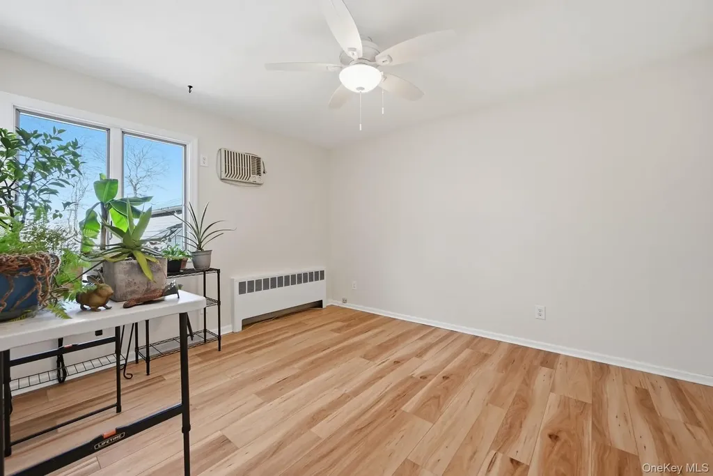 628 Peter Paul Drive West Islip NY 11795