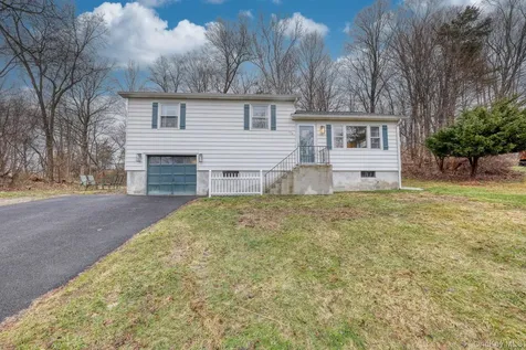 152 Sunrise Hill Road Fishkill NY 12524