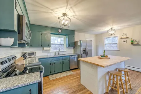 152 Sunrise Hill Road Fishkill NY 12524