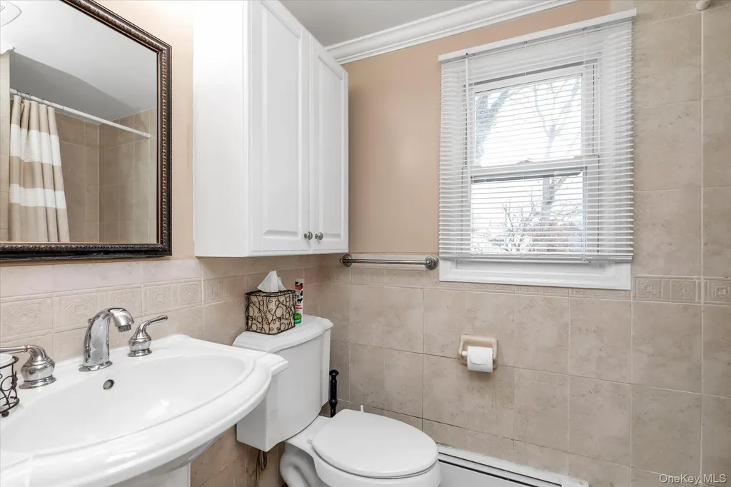 87 Powell Avenue Merrick NY 11566