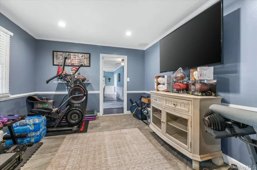 32 Branch Drive Smithtown NY 11787