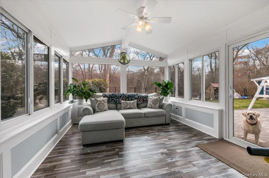 32 Branch Drive Smithtown NY 11787