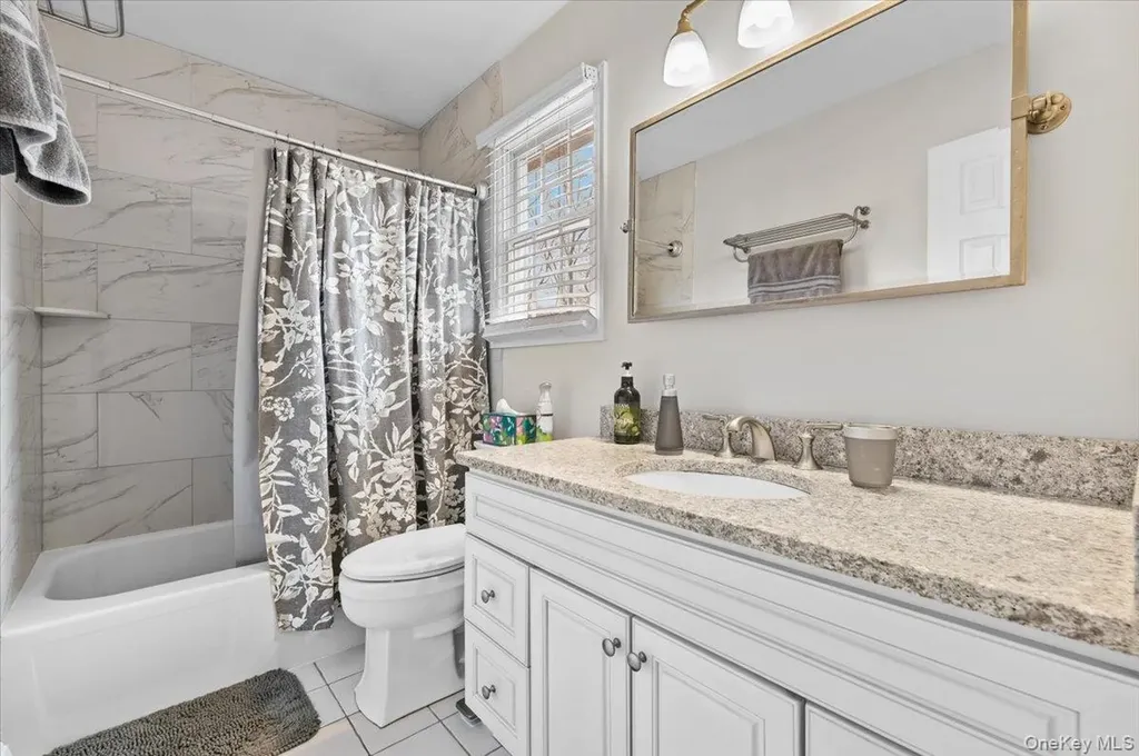 32 Branch Drive Smithtown NY 11787