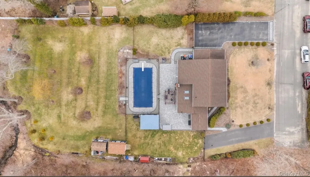 32 Branch Drive Smithtown NY 11787