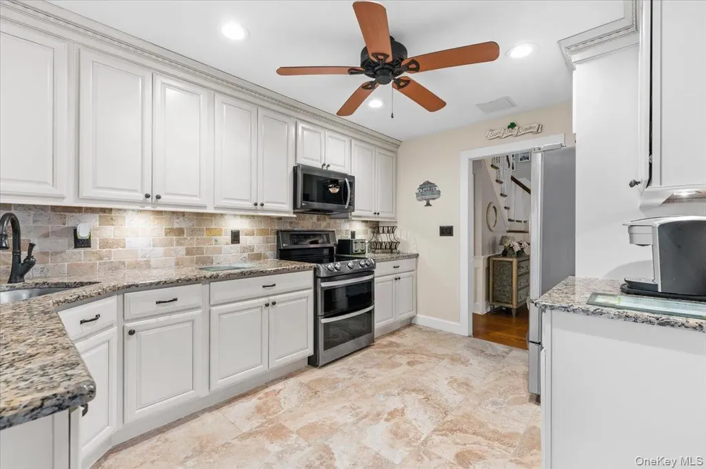 32 Branch Drive Smithtown NY 11787