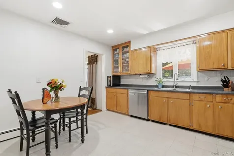 3 Dupont Avenue White Plains NY 10605