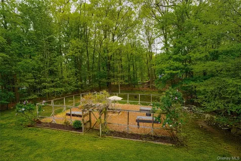 19 Deer Run Road South Salem NY 10590