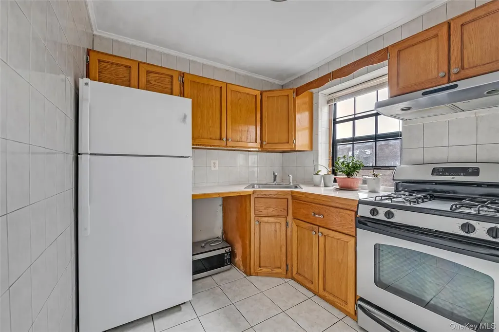 144-22 78th Avenue Flushing NY 11367