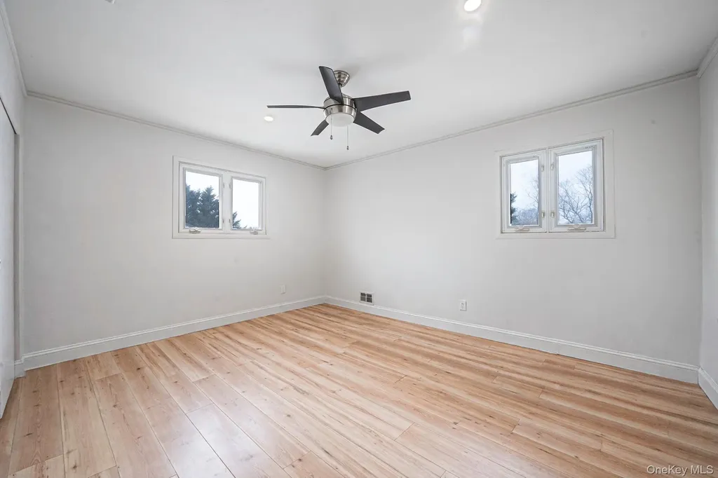 73 Parnell Drive Smithtown NY 11787