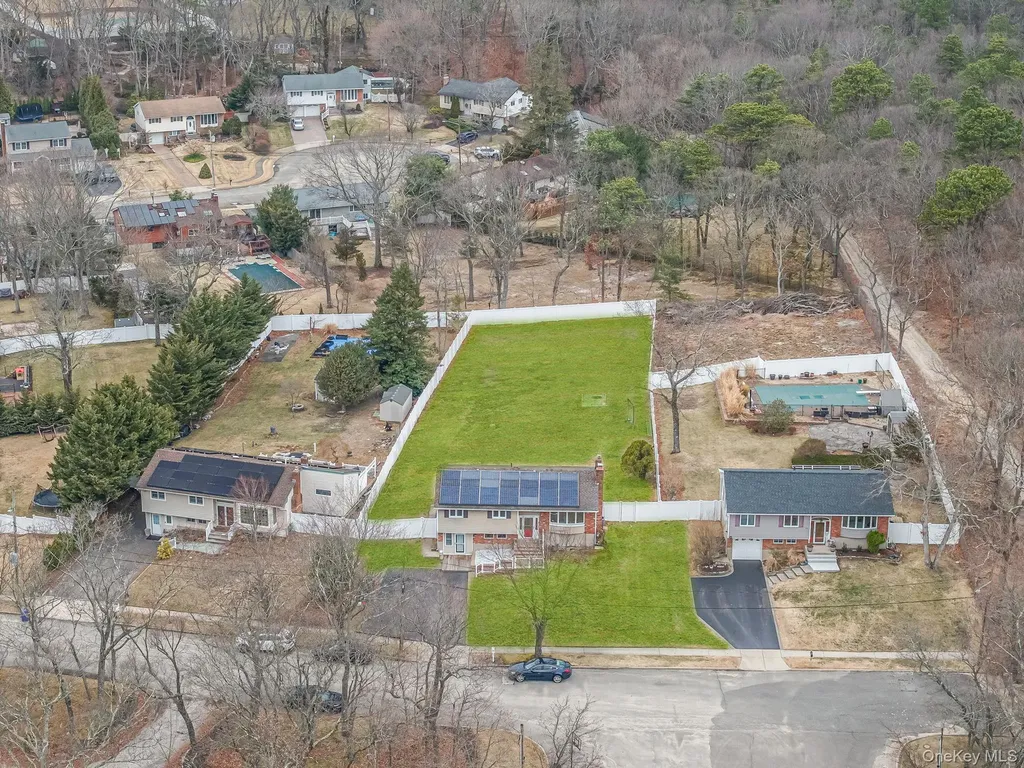 73 Parnell Drive Smithtown NY 11787