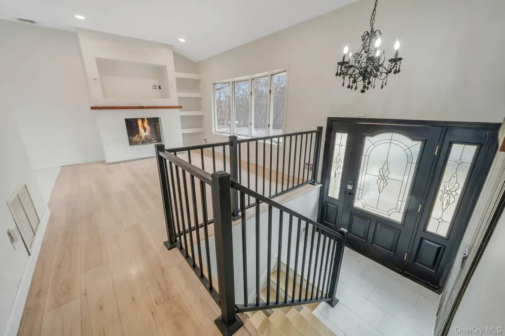 73 Parnell Drive Smithtown NY 11787