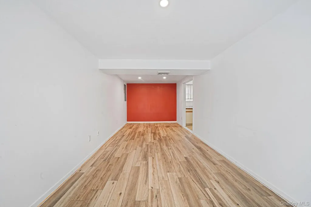73 Parnell Drive Smithtown NY 11787
