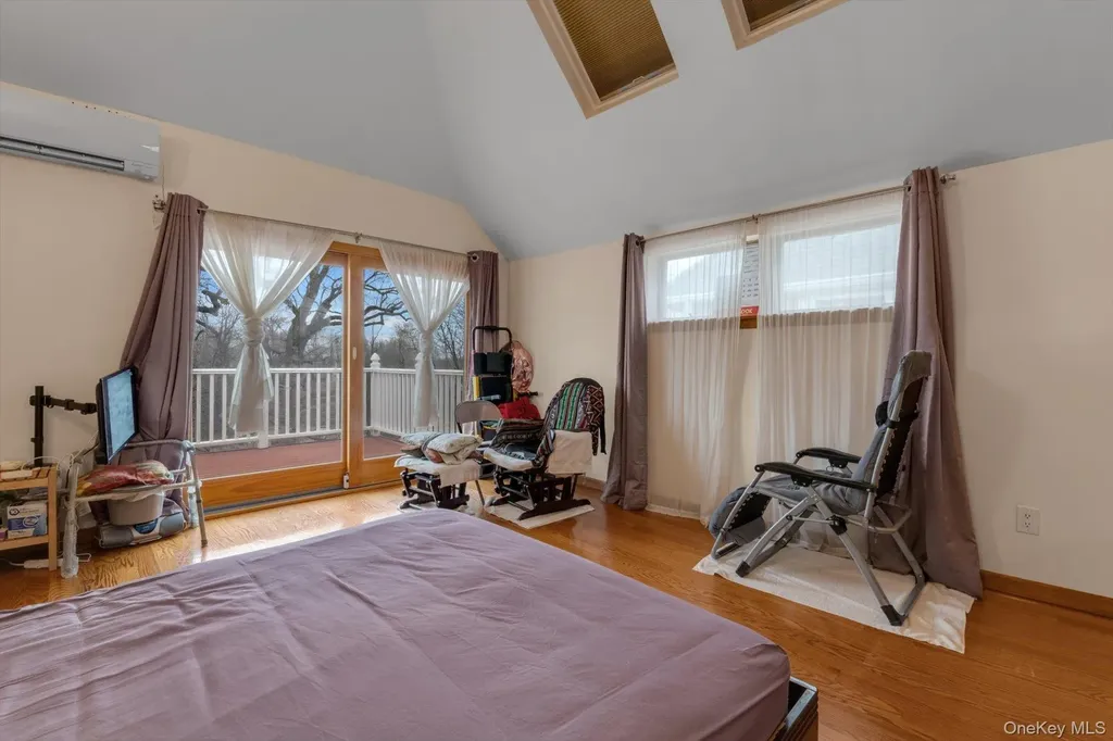 217-63 Corbett Road Bayside NY 11361
