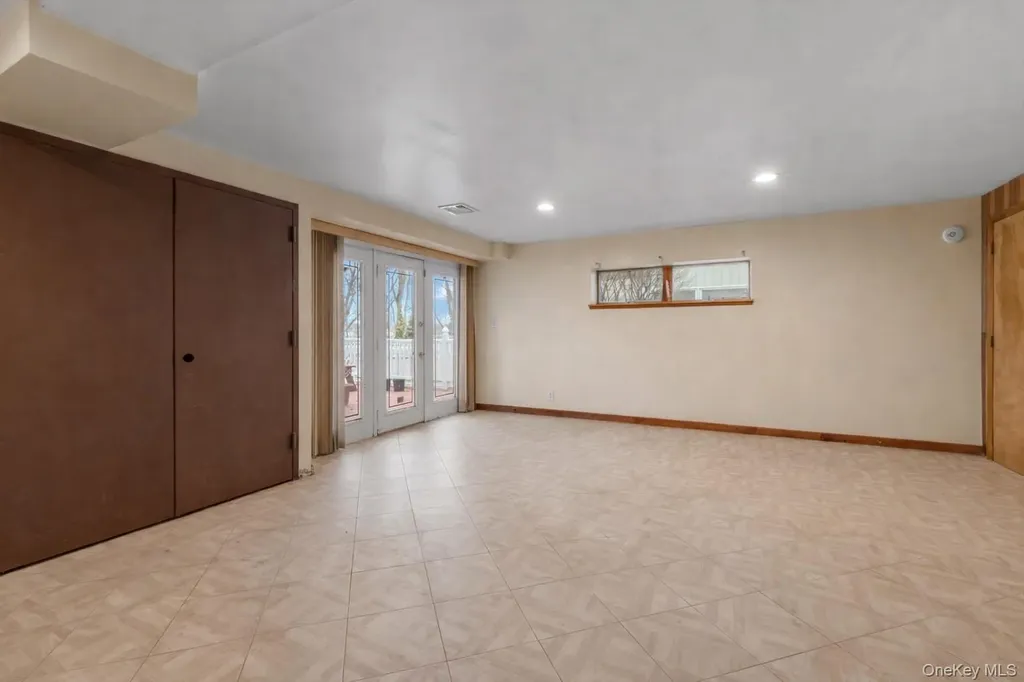 217-63 Corbett Road Bayside NY 11361