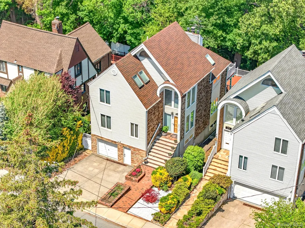 217-63 Corbett Road Bayside NY 11361