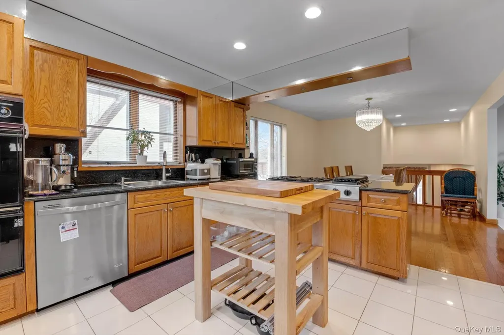 217-63 Corbett Road Bayside NY 11361