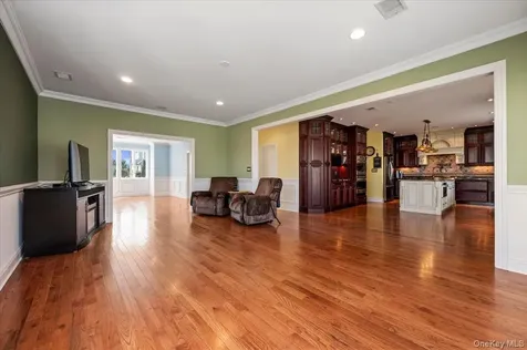 1137 Northern Boulevard Baldwin Harbor NY 11510