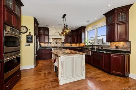 1137 Northern Boulevard Baldwin Harbor NY 11510