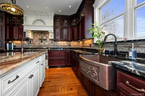 1137 Northern Boulevard Baldwin Harbor NY 11510