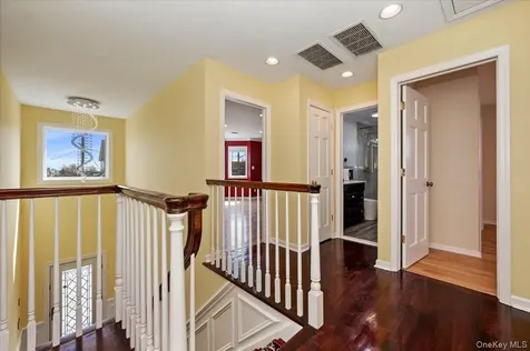 1137 Northern Boulevard Baldwin Harbor NY 11510