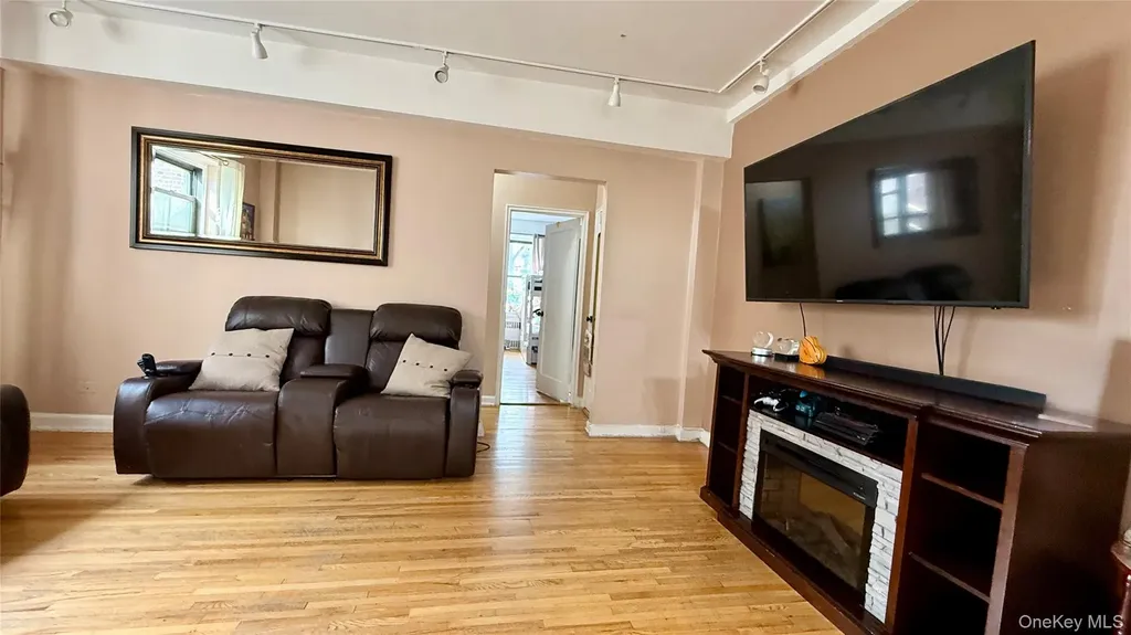 11225 34th Avenue Corona NY 11368