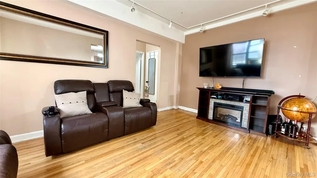 11225 34th Avenue Corona NY 11368