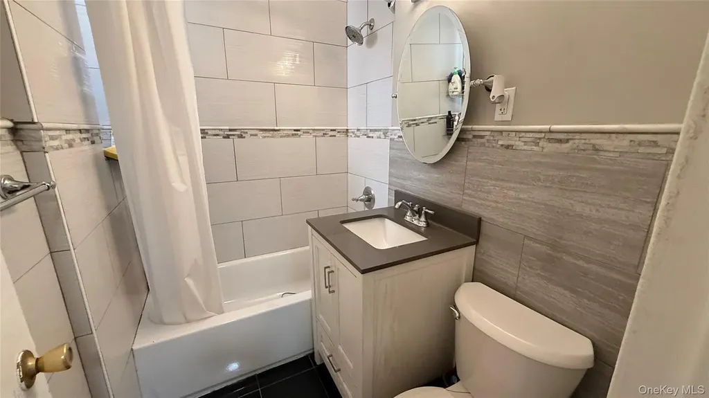 11225 34th Avenue Corona NY 11368
