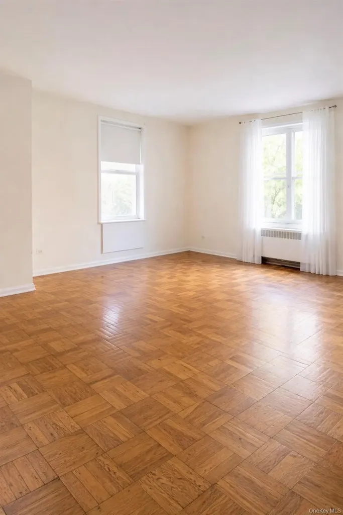 2255 Cruger Avenue Bronx NY 10467