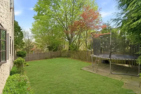 56 Hillcrest Avenue Larchmont NY 10538