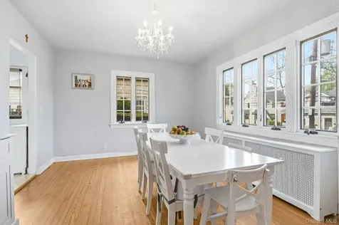 56 Hillcrest Avenue Larchmont NY 10538
