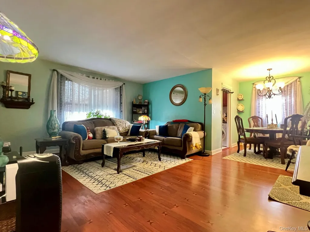 19640 67th Avenue Fresh Meadows NY 11365