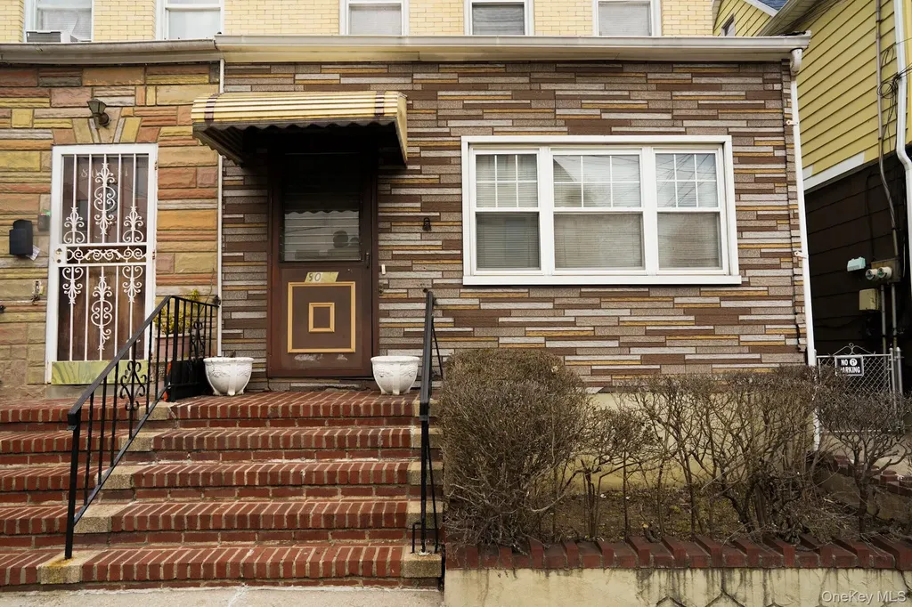 80-33 90th Road Woodhaven NY 11421