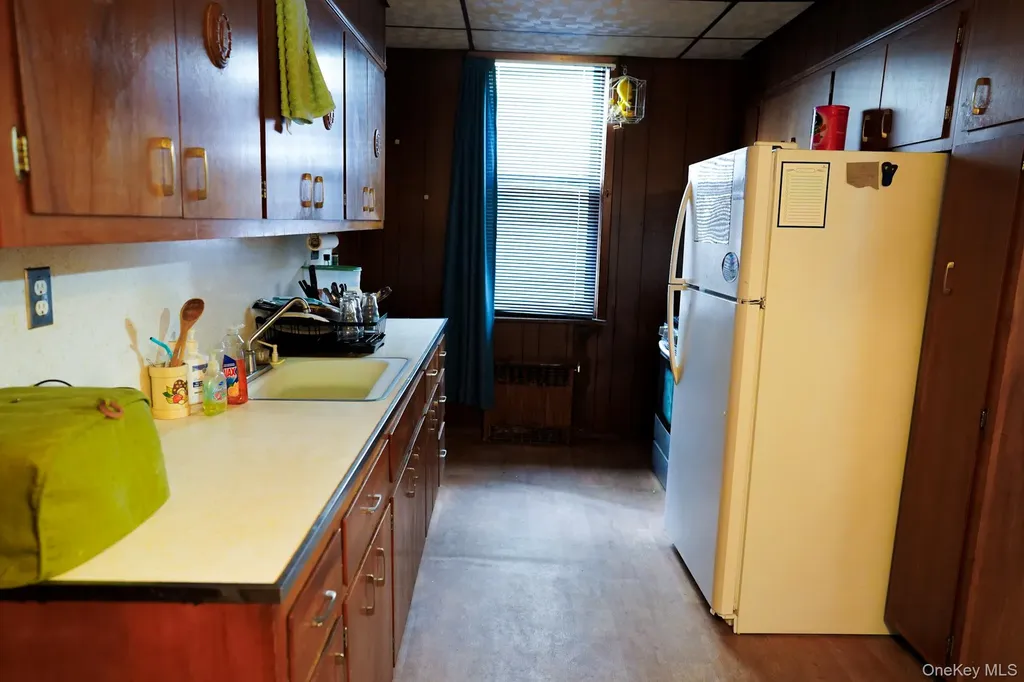 80-33 90th Road Woodhaven NY 11421