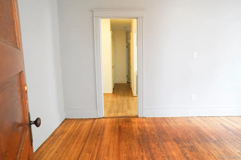 80-33 90th Road Woodhaven NY 11421