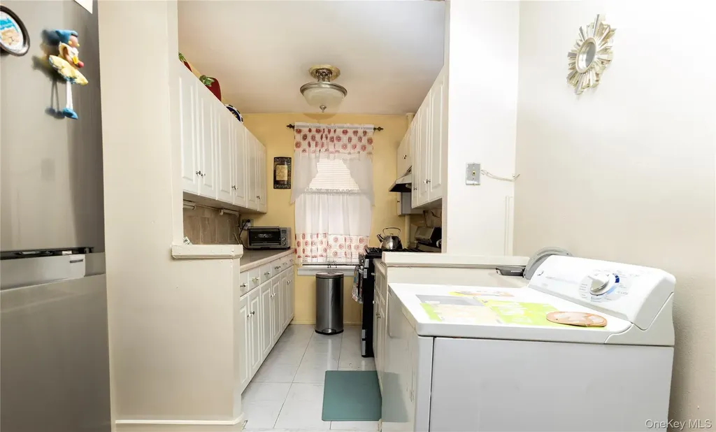 3231 Barker Avenue Bronx NY 10467