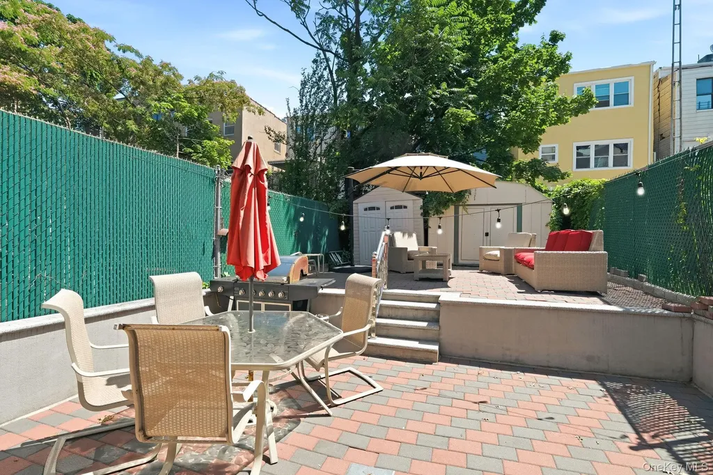 1822 Delancey Place Bronx NY 10462