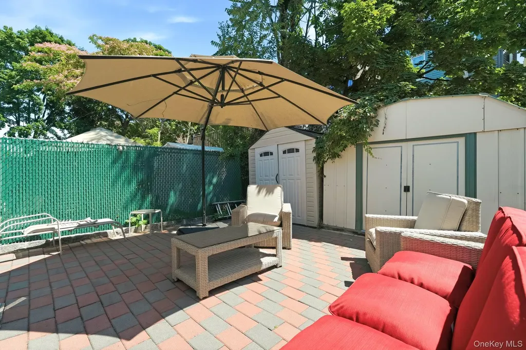 1822 Delancey Place Bronx NY 10462