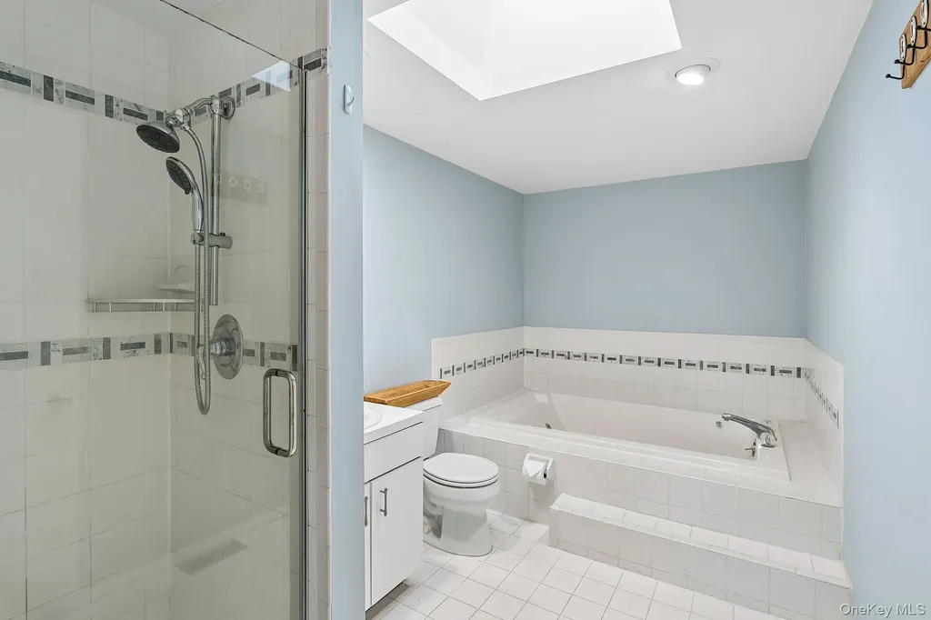 39 Tanners Neck Lane Westhampton NY 11977
