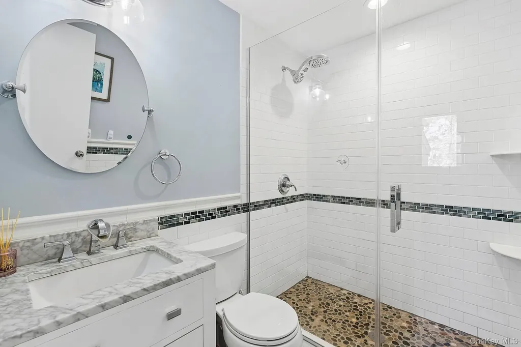 39 Tanners Neck Lane Westhampton NY 11977