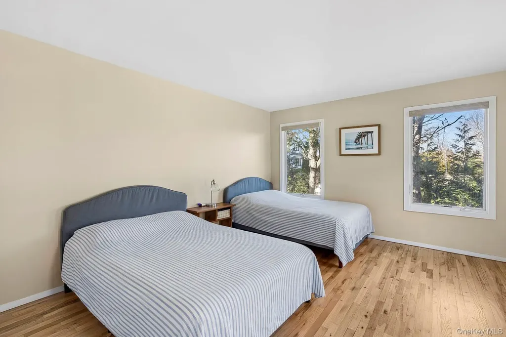 39 Tanners Neck Lane Westhampton NY 11977