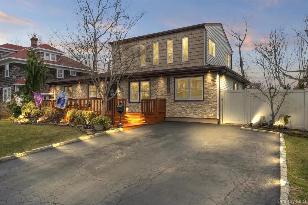 2 Burnett Avenue Bay Shore NY 11706