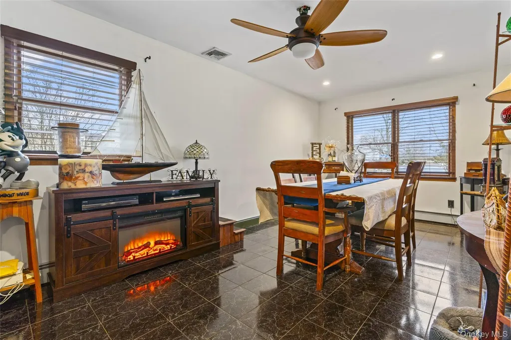 2 Burnett Avenue Bay Shore NY 11706
