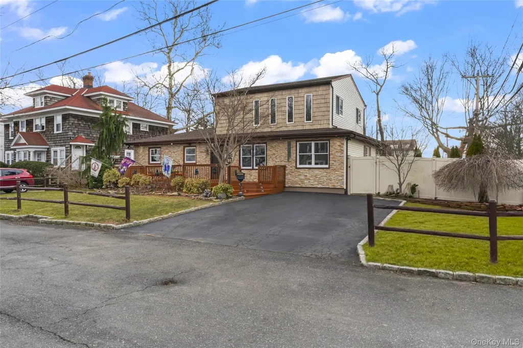2 Burnett Avenue Bay Shore NY 11706
