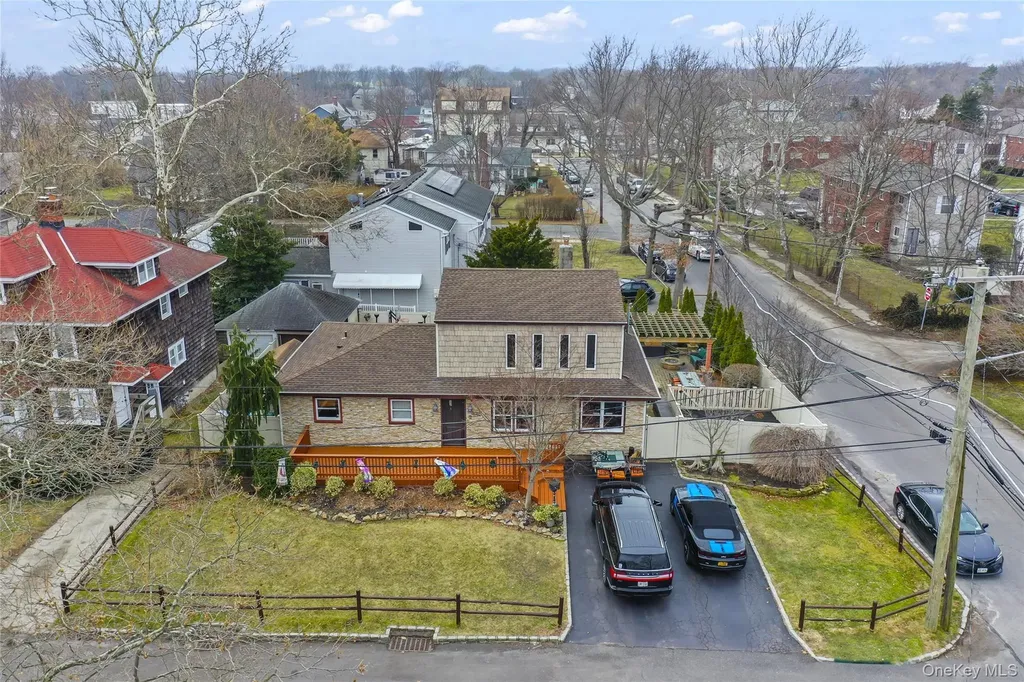 2 Burnett Avenue Bay Shore NY 11706
