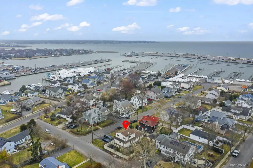 2 Burnett Avenue Bay Shore NY 11706